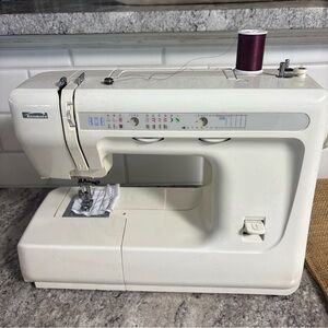 Kenmore 385.12314990 Sewing Machine- Heavy Duty- Free Arm W/ Extras- Works! EUC